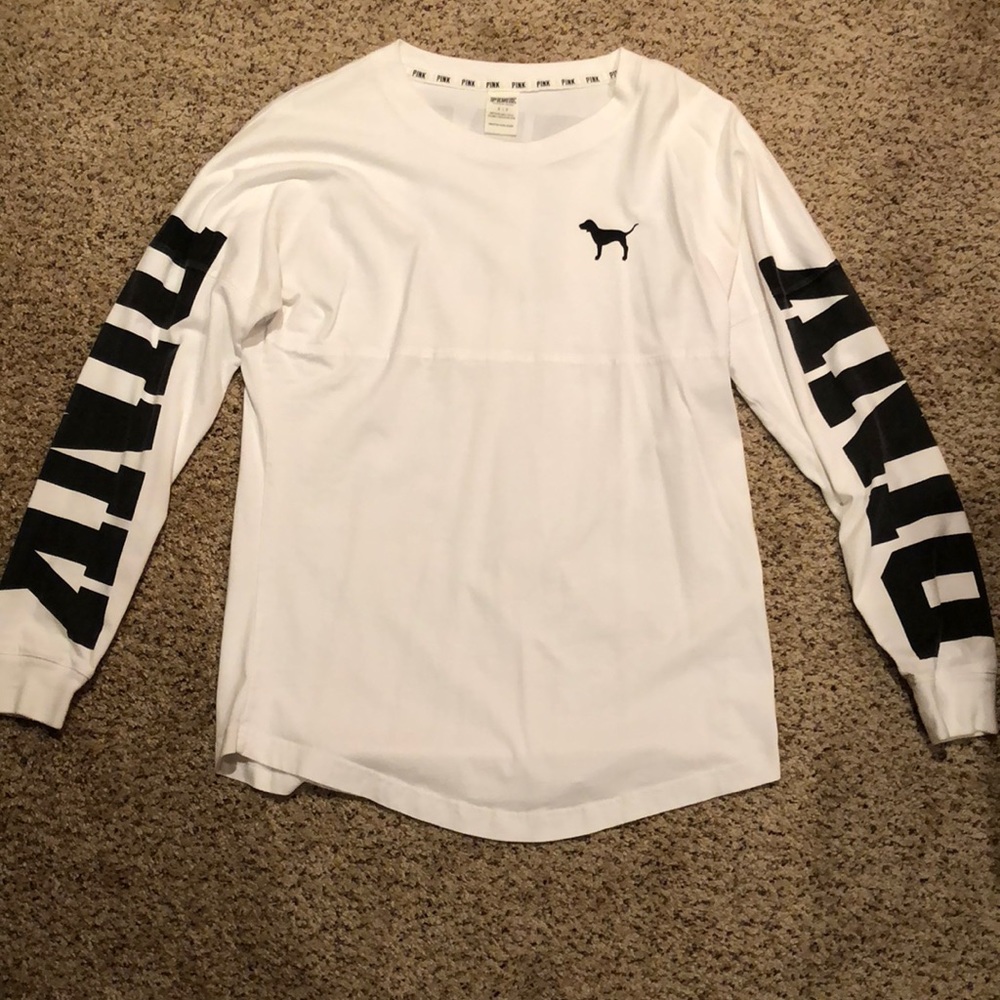 ❤️ VS White Long Sleeve Shirt ❤️